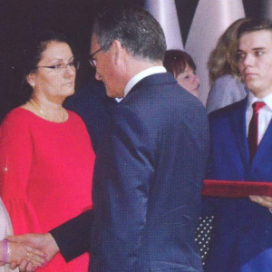 Medalem Komisji Edukacji Narodowej wyróżniono Bożenę Kowalczyk.